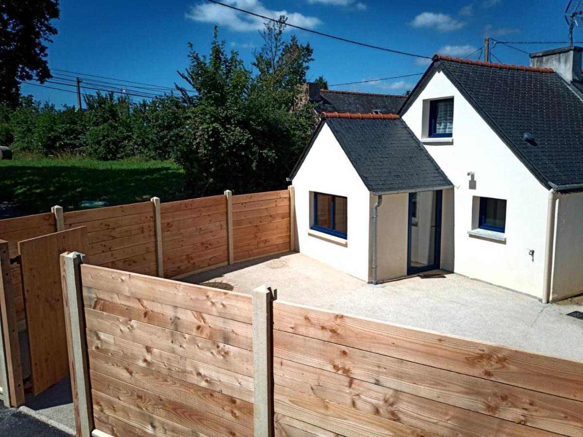 Charmante Petite Maison Rostiviec Bord De Mer Loperhet Экстерьер фото